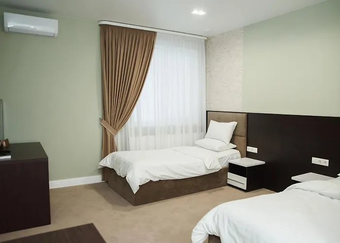 Hotel Vinograd Гайсин