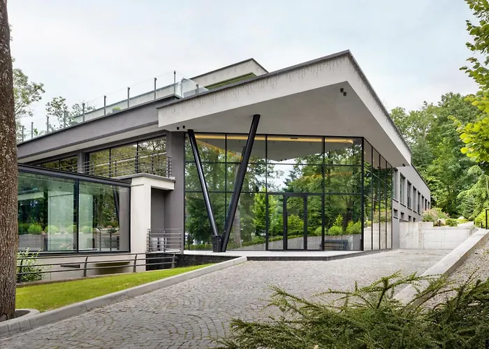 Верховина Резорт - Verkhovyna Resort Medical&Wellness Кам'яниця