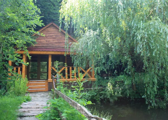 Готель Зарінок Пилипець