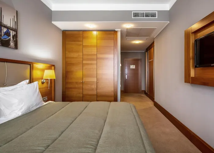 Kyiv Hotels for Romantic Getaway