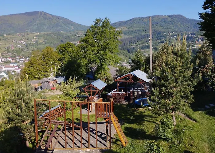 Готель Гірська вершина Славське