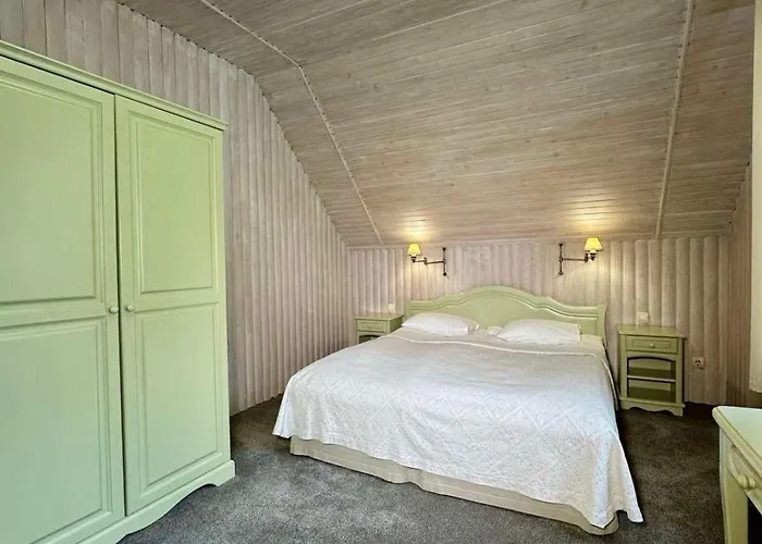 Lavanda Country Club Татарів