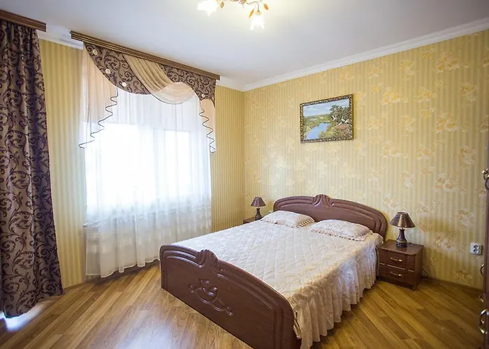 Готель Goldenluxe Берегове