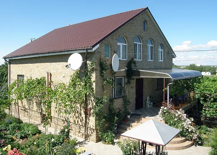 Guest House Kamenny Dom Кароліно-Бугаз