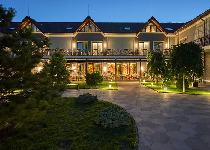 Underhill Resort&Spa Богородчани
