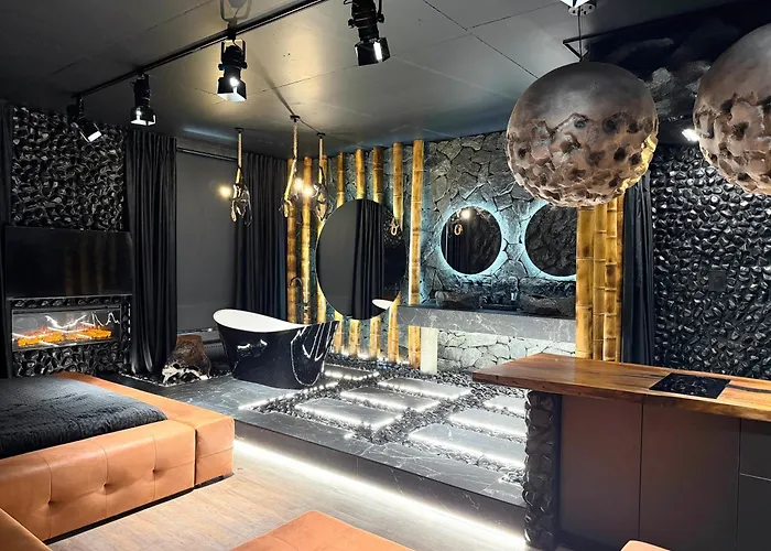 Kador Home Hotel Downtown Київ