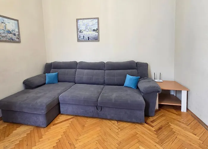 Home-Hotel Apartments On Maidan Nezalezhnosti Square Kiev