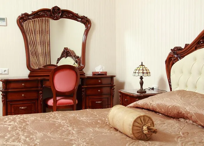 Hotel Aristokrat Полтава