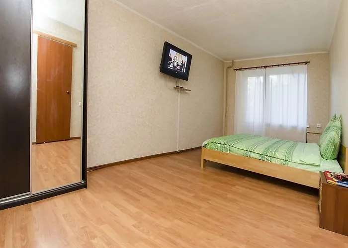 Vip Apartment On 14 Vidradnyi Avenue Kiev