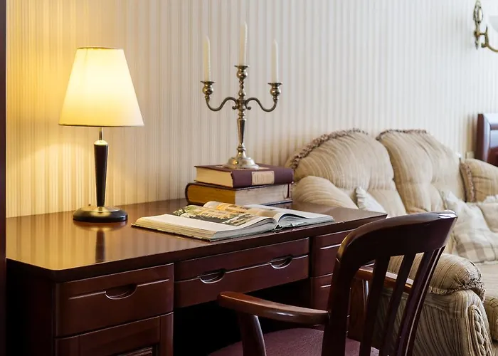 Hotels nahe Historisches Museum Charkiw