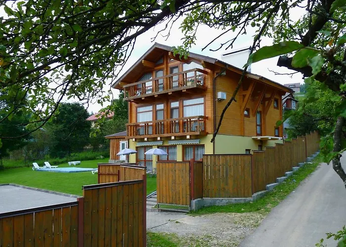 Chalet Mont Blanc Яремче