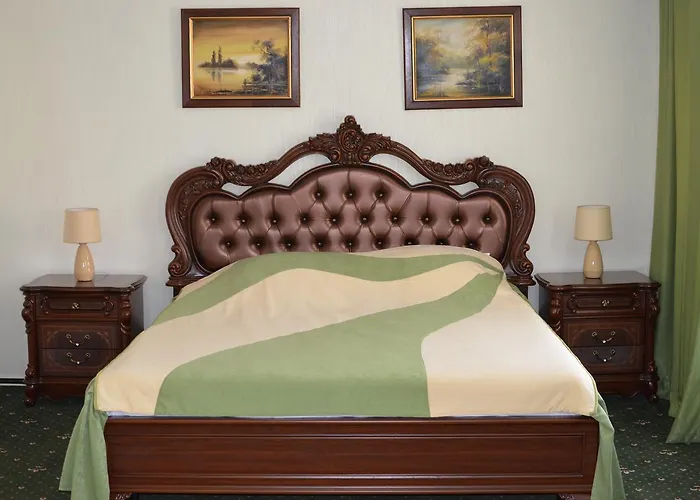 Mykolaiv Hotels With Pool