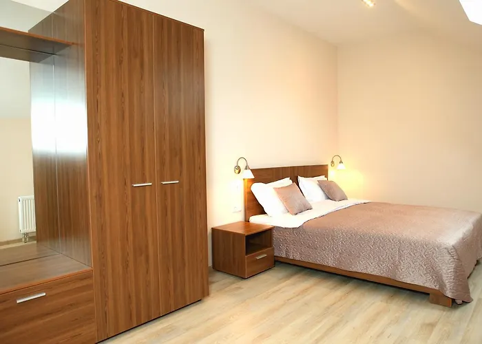 Sky Hotel Дніпро